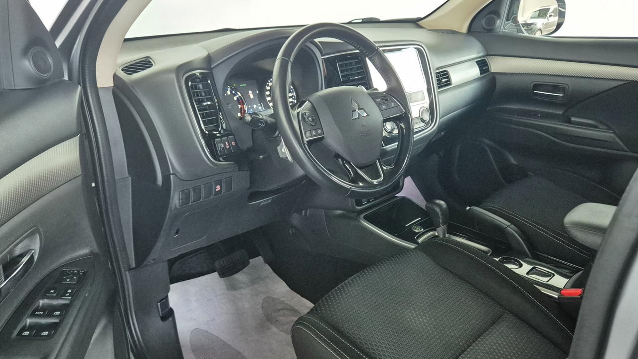 Mitsubishi Outlander 2.0 2WD GPL Bi-fuel Intense