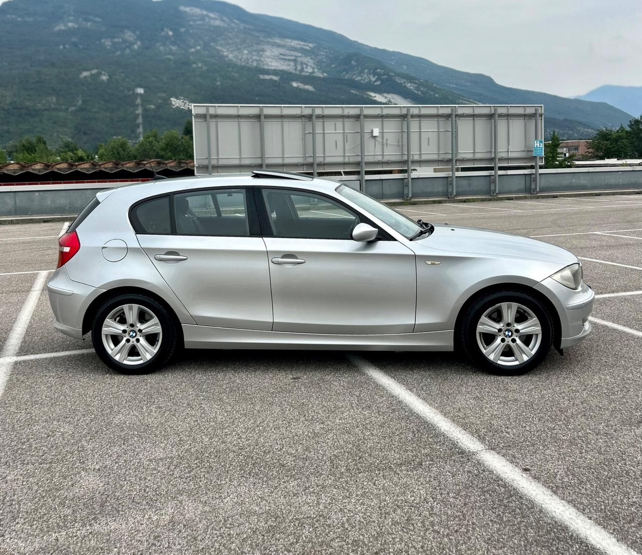 Bmw 120d CAMBIO AUTOMATICO FULL OPT. 2009