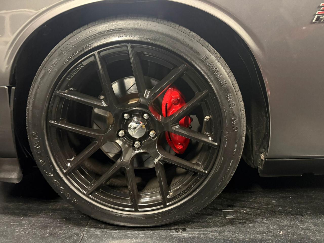 Dodge Challenger Srt