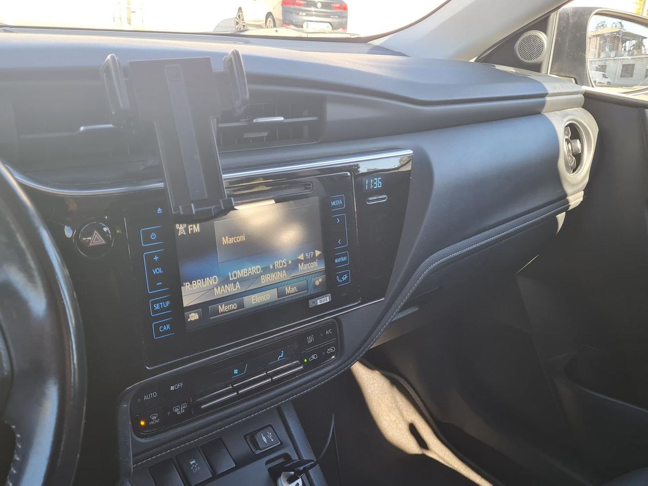 Toyota Auris 1.8 HEV Activ #7453