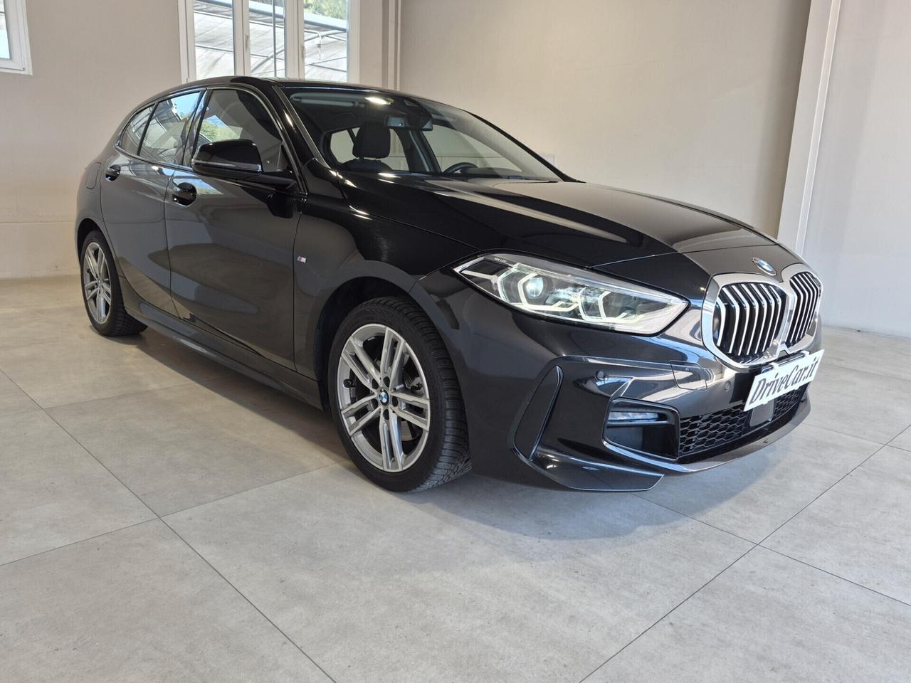 BMW 116 D MSPORT STEPTRONIC LED CARPLAY NAVI LIVE COCKPIT