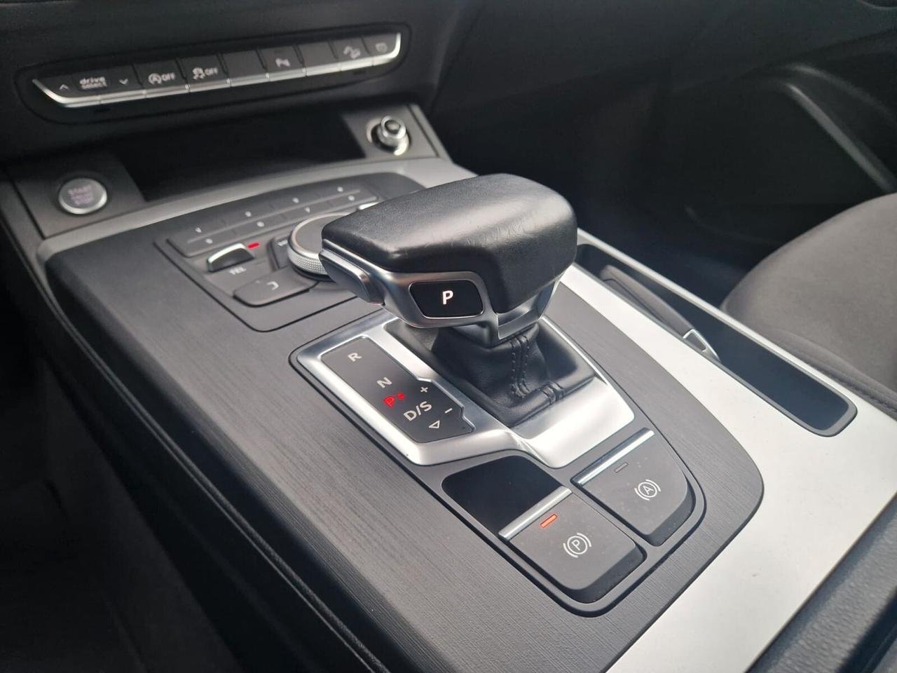 Audi Q5 35 TDI S tronic Business Design