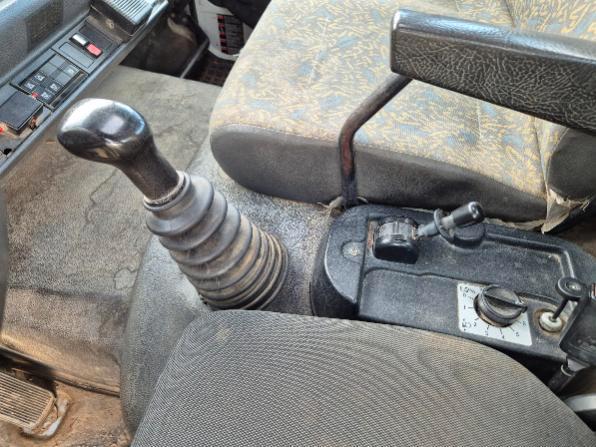 Renault M 180 GRU 14 mt - Ribaltabile trilaterale