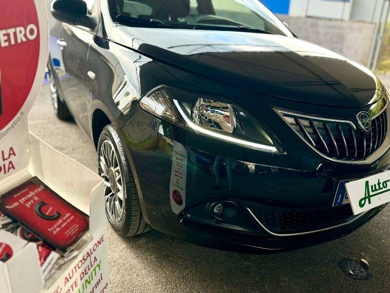 Lancia Ypsilon 1.0 FireFly 5 porte S&S Hybrid Gold Plus