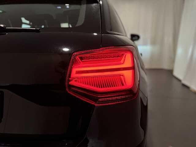 Audi Q2 30 TDI Business