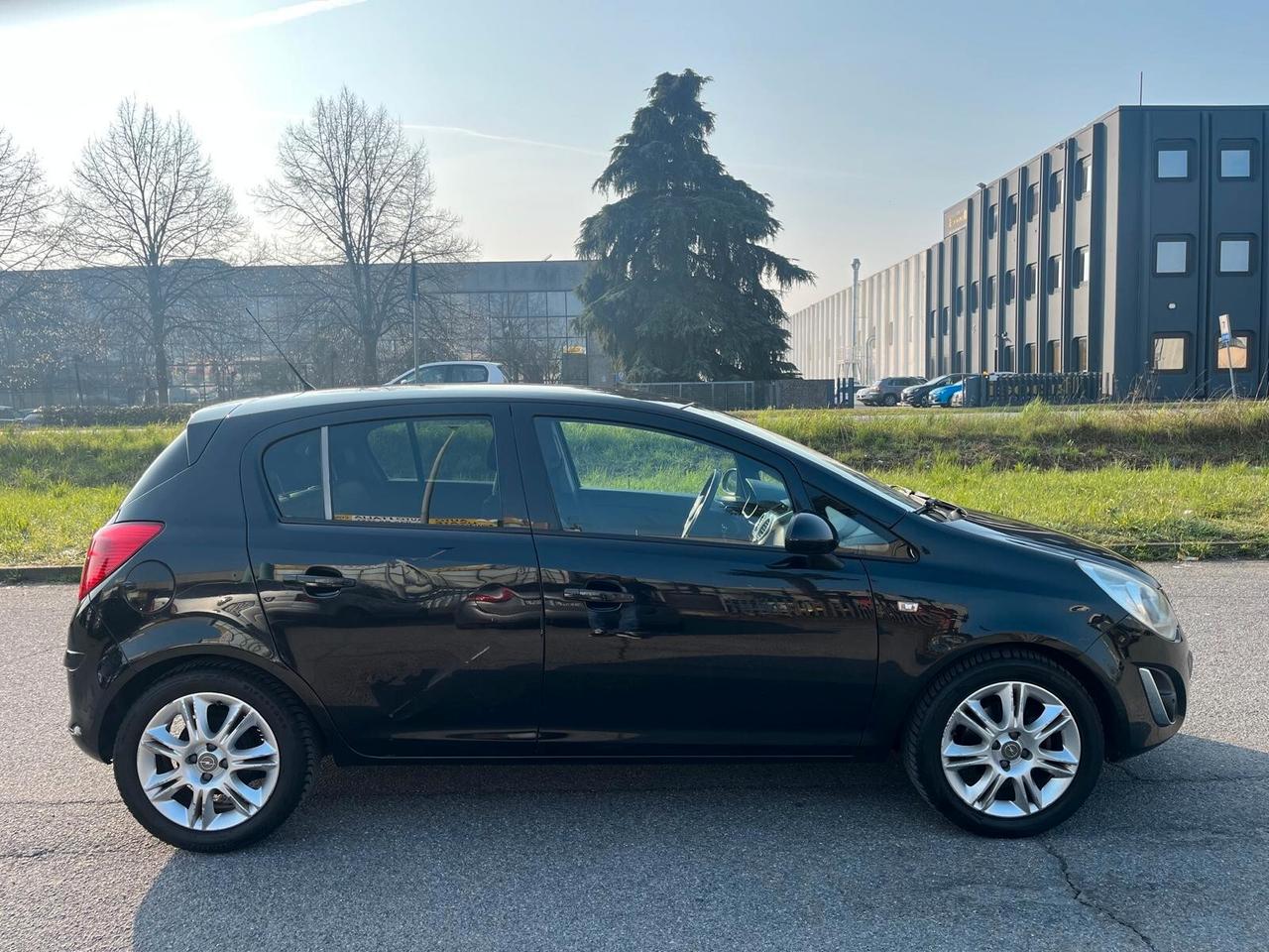 Opel Corsa 1.2 85CV 5 porte GPL-TECH