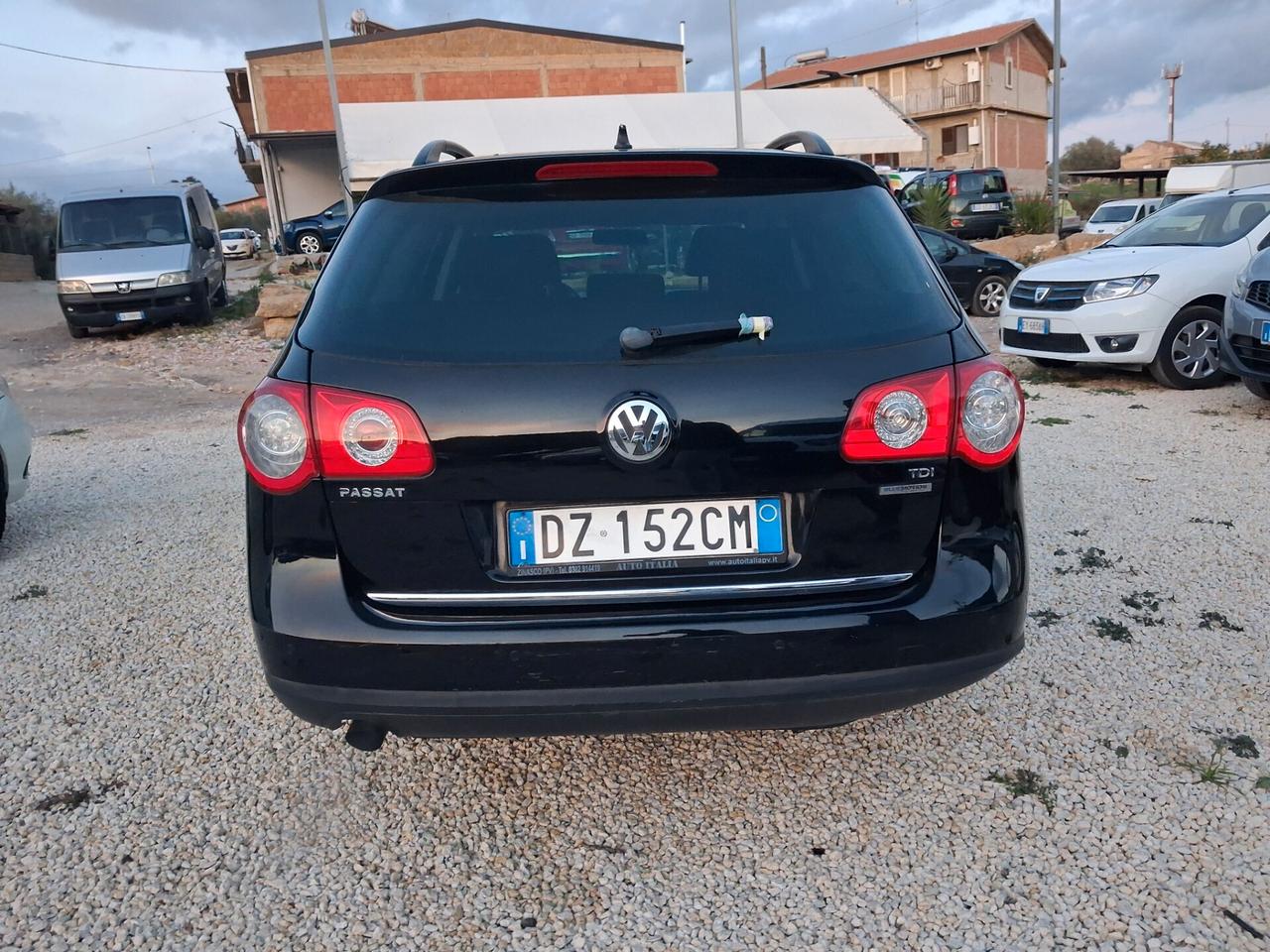 Volkswagen Passat 1.6 TDI DPF Var Comf. BM Tech.