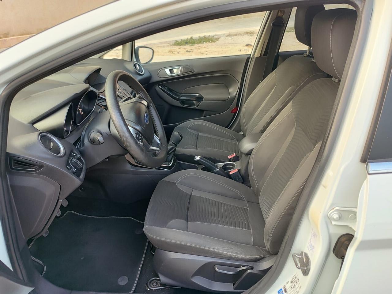 Ford Fiesta 1.5 TDCi 75CV Titanium