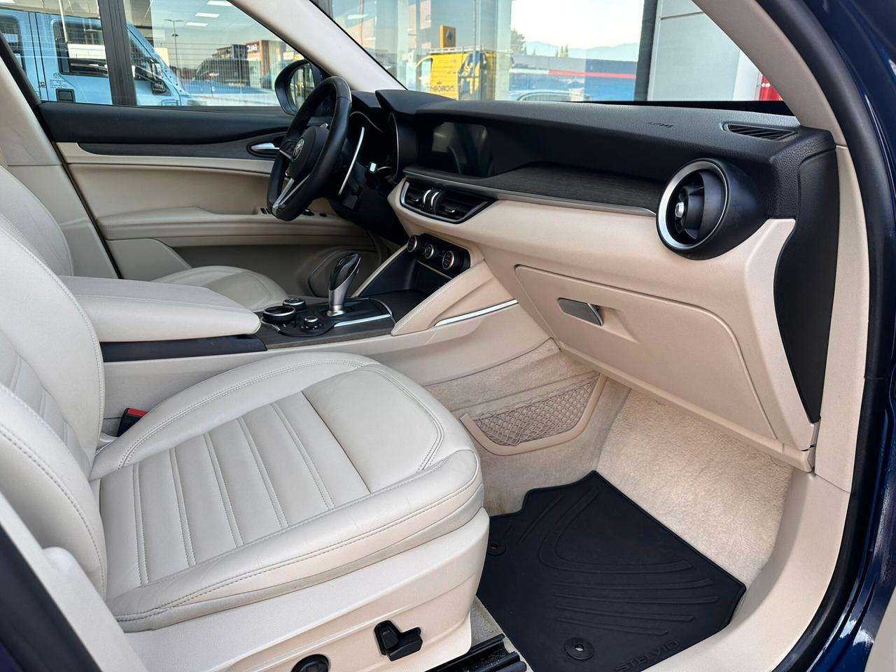 Alfa Romeo Stelvio 2.2 Turbodiesel 180 CV AT8 RWD Executive