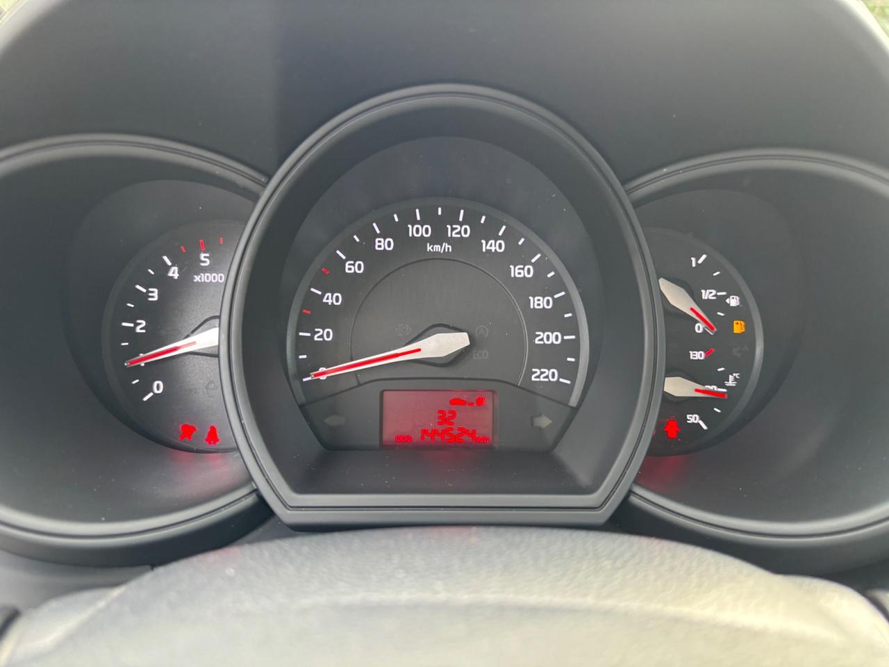 Kia Rio 1.1 CRDi 5p. Cool OK NEOPATENTATI