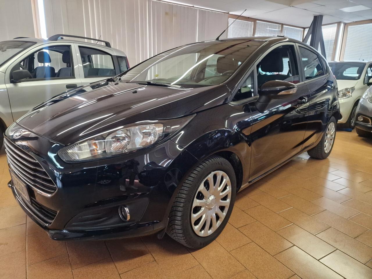 Ford Fiesta 1.5 TDCi 75CV 5 porte Titanium