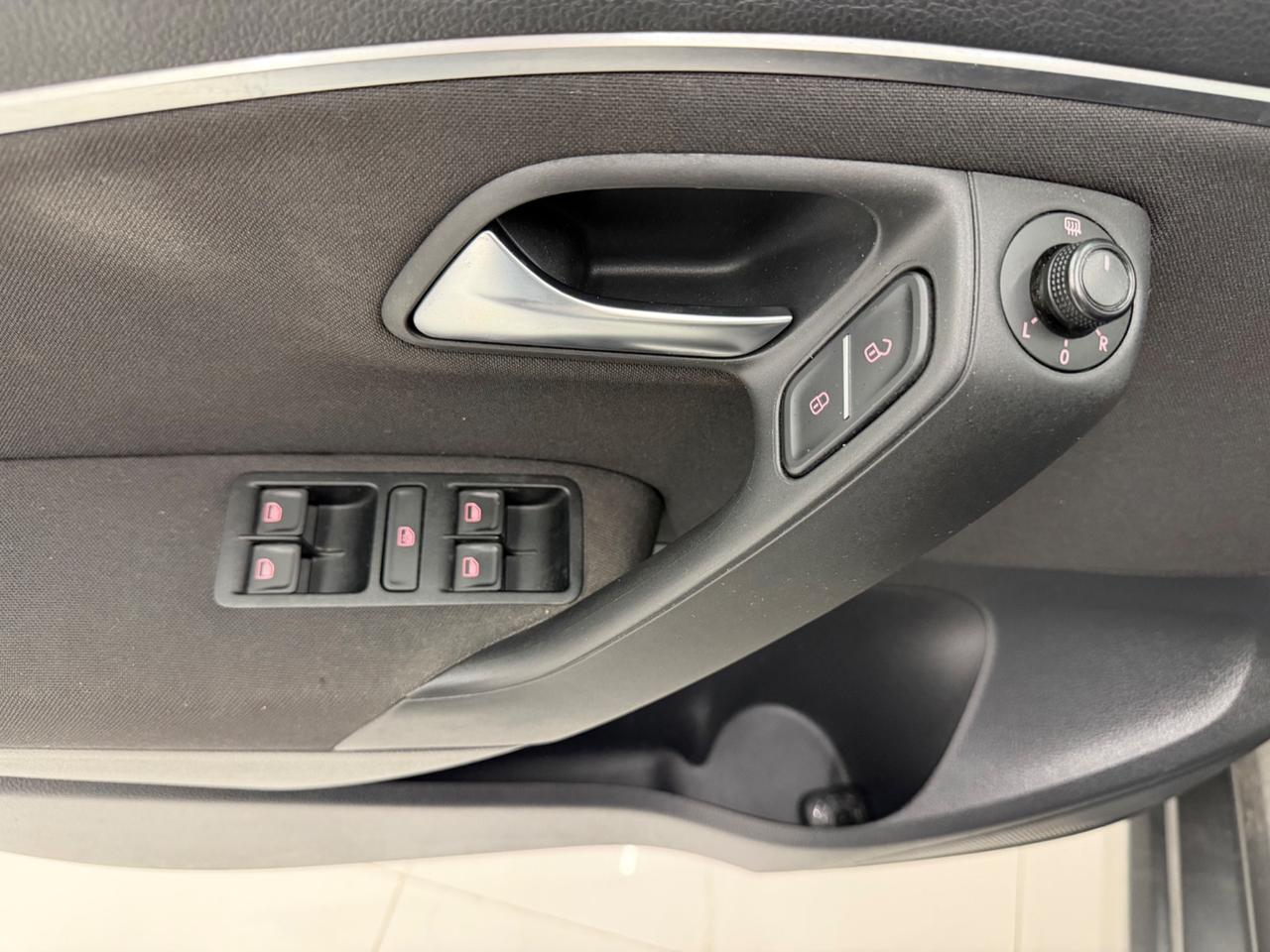 Volkswagen Polo 1.4TDI 75CV 5p. Comfortline ok neopatentati