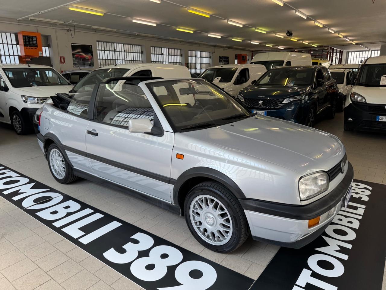 Volkswagen Golf Cabriolet 1.8 cat (75 CV) Basic