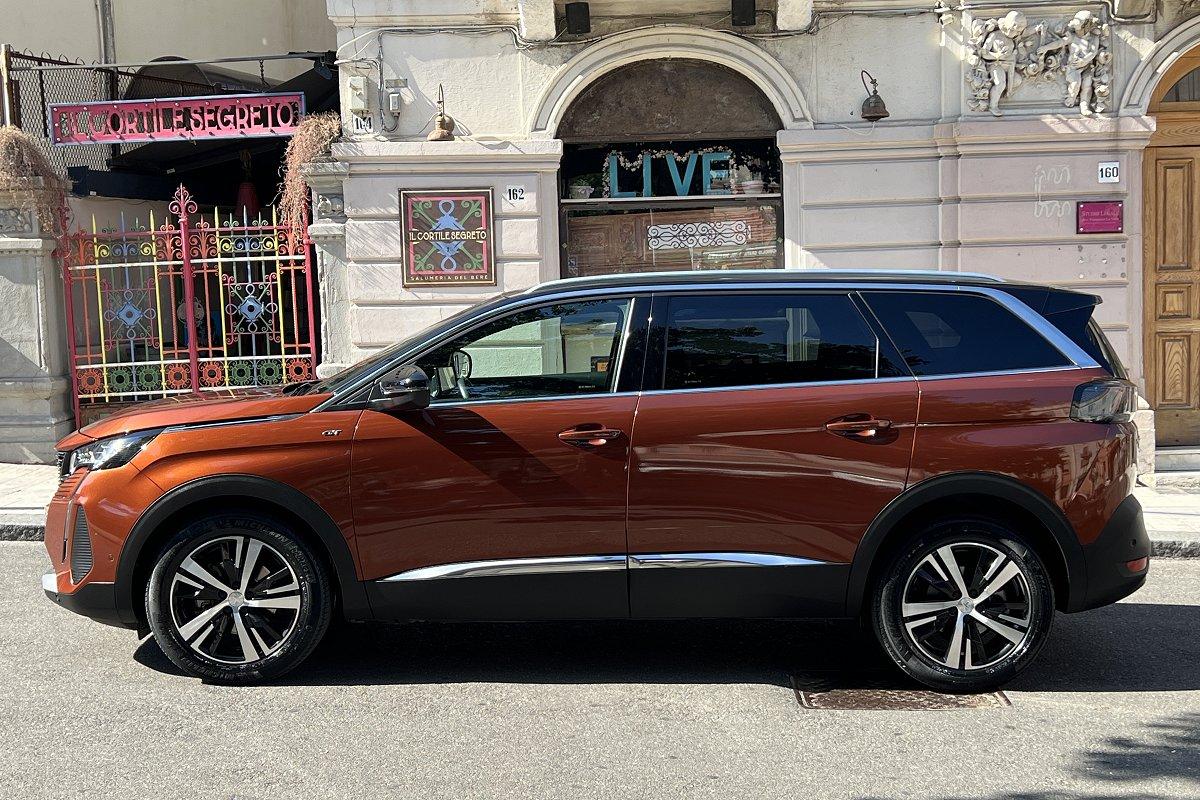 PEUGEOT 5008 BlueHDi 130 S&S EAT8 GT