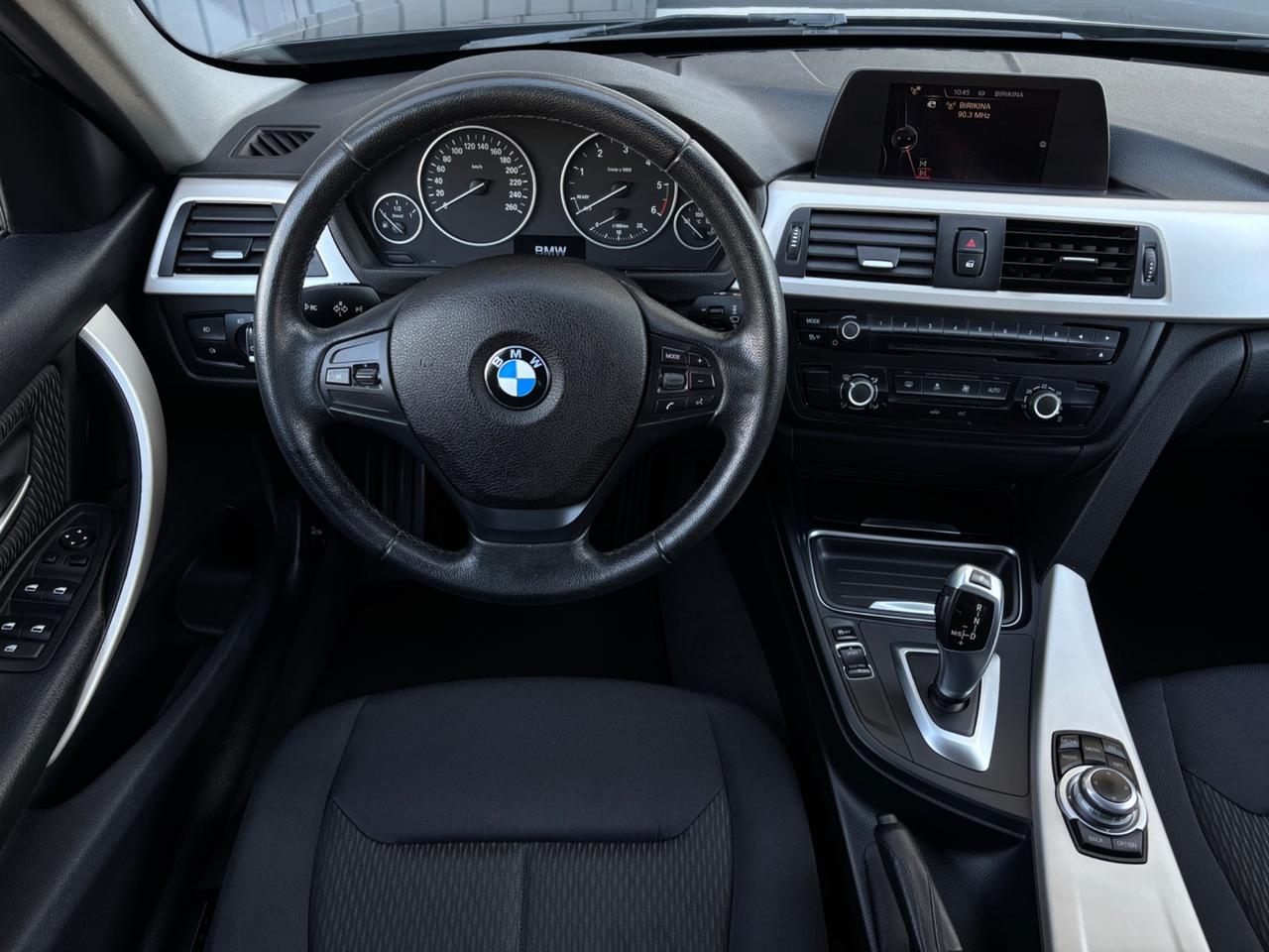 Bmw 318d Touring Business aut. Garanzia 12 mesi