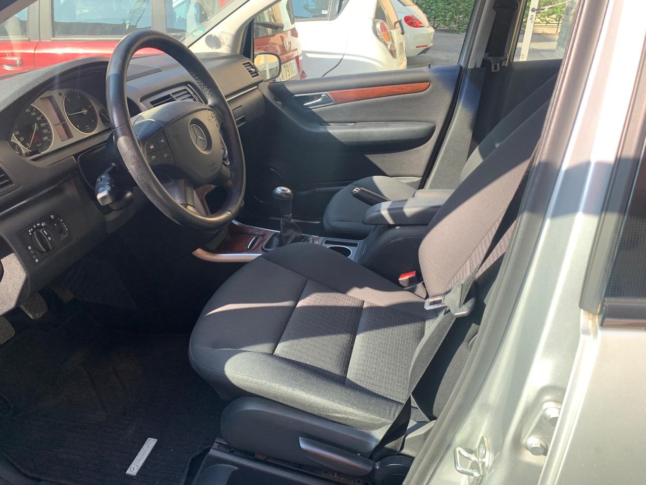 Mercedes-benz B 180 CDI 01/2008 km 158000