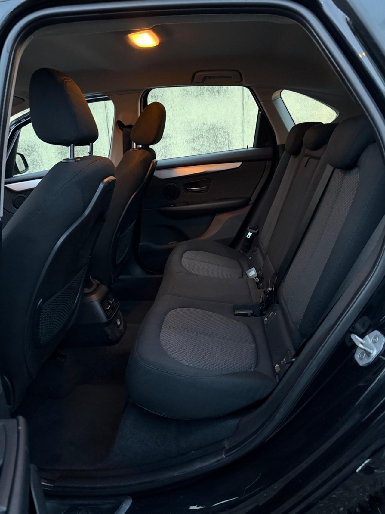 Bmw 2er Active Tourer 218d Luxury