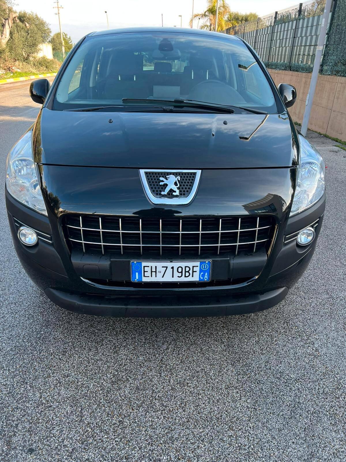 Peugeot 3008 1.6 HDi 112CV cambio robotizzato Business