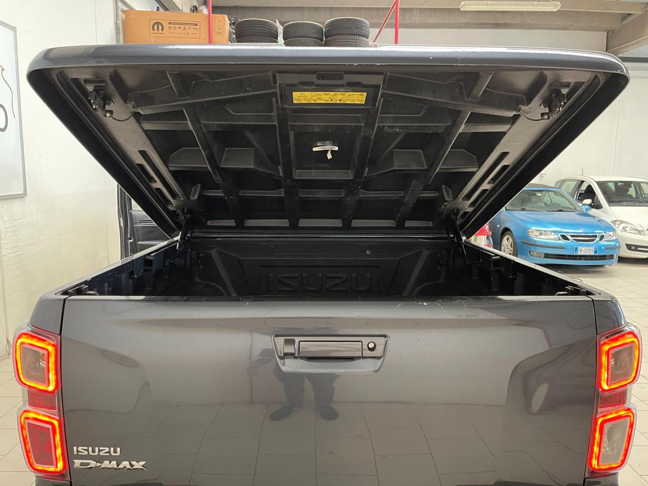 Isuzu D-Max N60 N60FF 1.9D 163cv crew 4x4 auto-Ok Neopatentati-LEGGI SOTTO