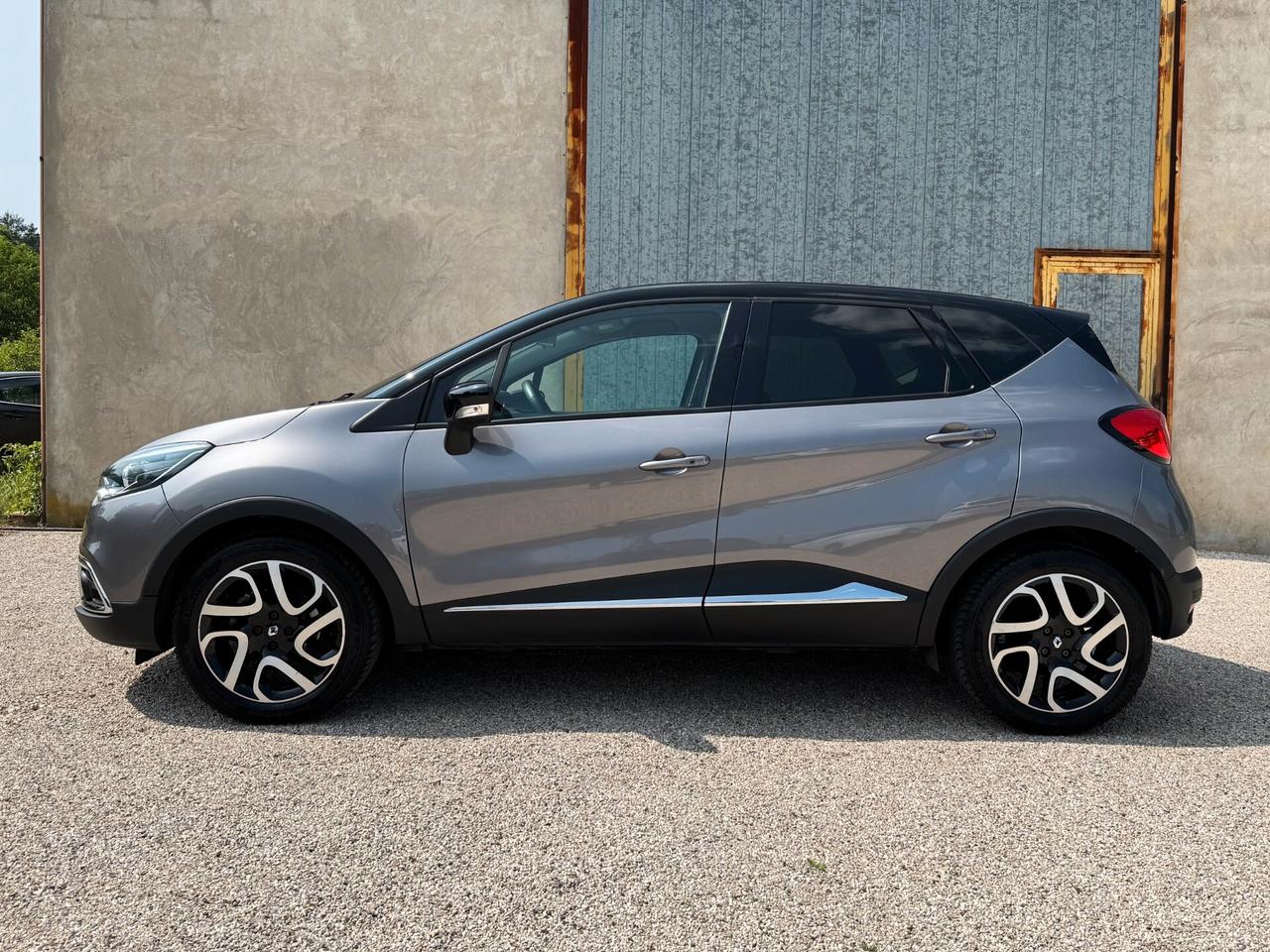 Renault Captur 1.5 dCi 90 CV Project Runway | DISTRIBUZIONE NUOVA
