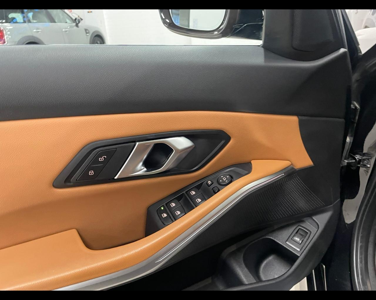 BMW Serie 3(G20/1-80/1) - 330d 48V xDrive Touring Msport