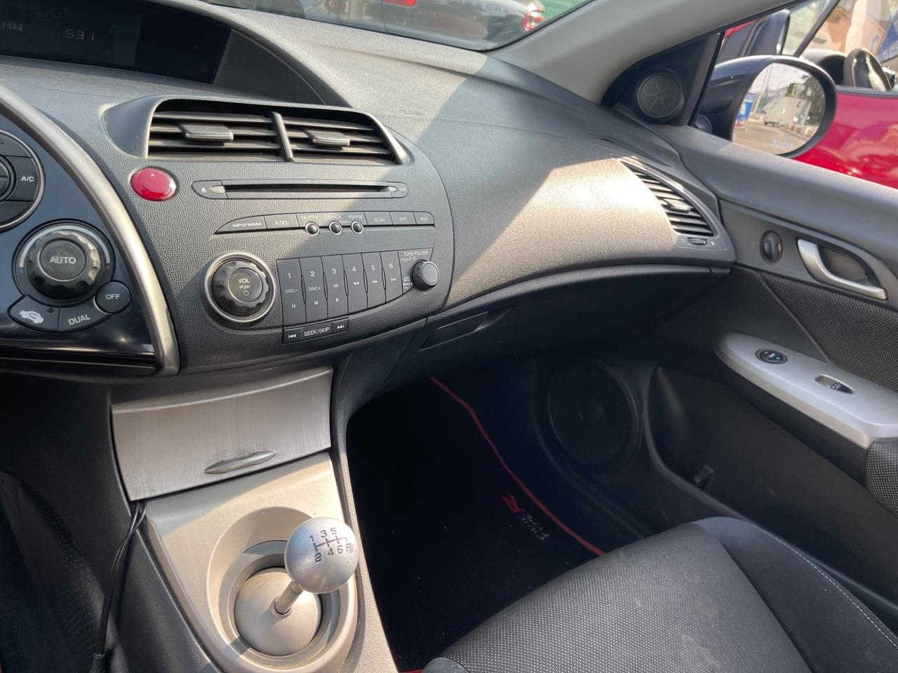 Honda Civic 1.8 i-VTEC 3p. Type S