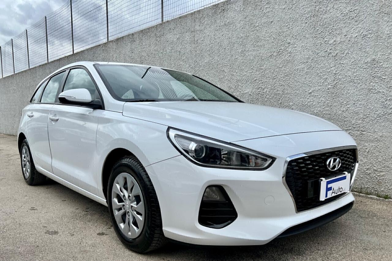 Hyundai i30 Wagon 1.6 CRDi 110CV-Garanzia Hyundai!!