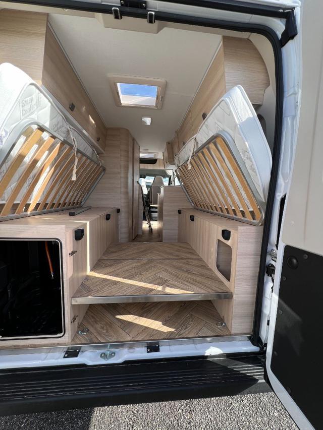 CHAUSSON V697 FIRST LINE