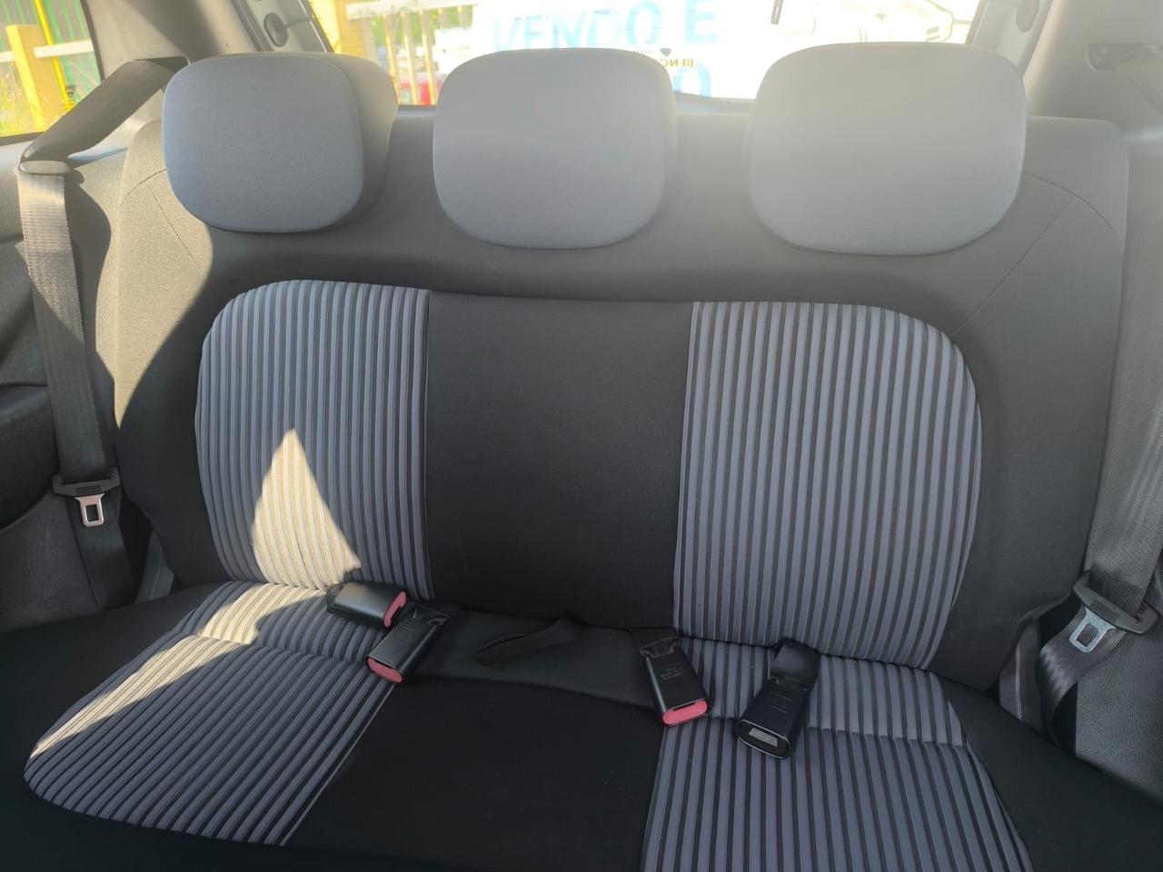 Lancia Ypsilon 1.3 MJT 75 CV Argento