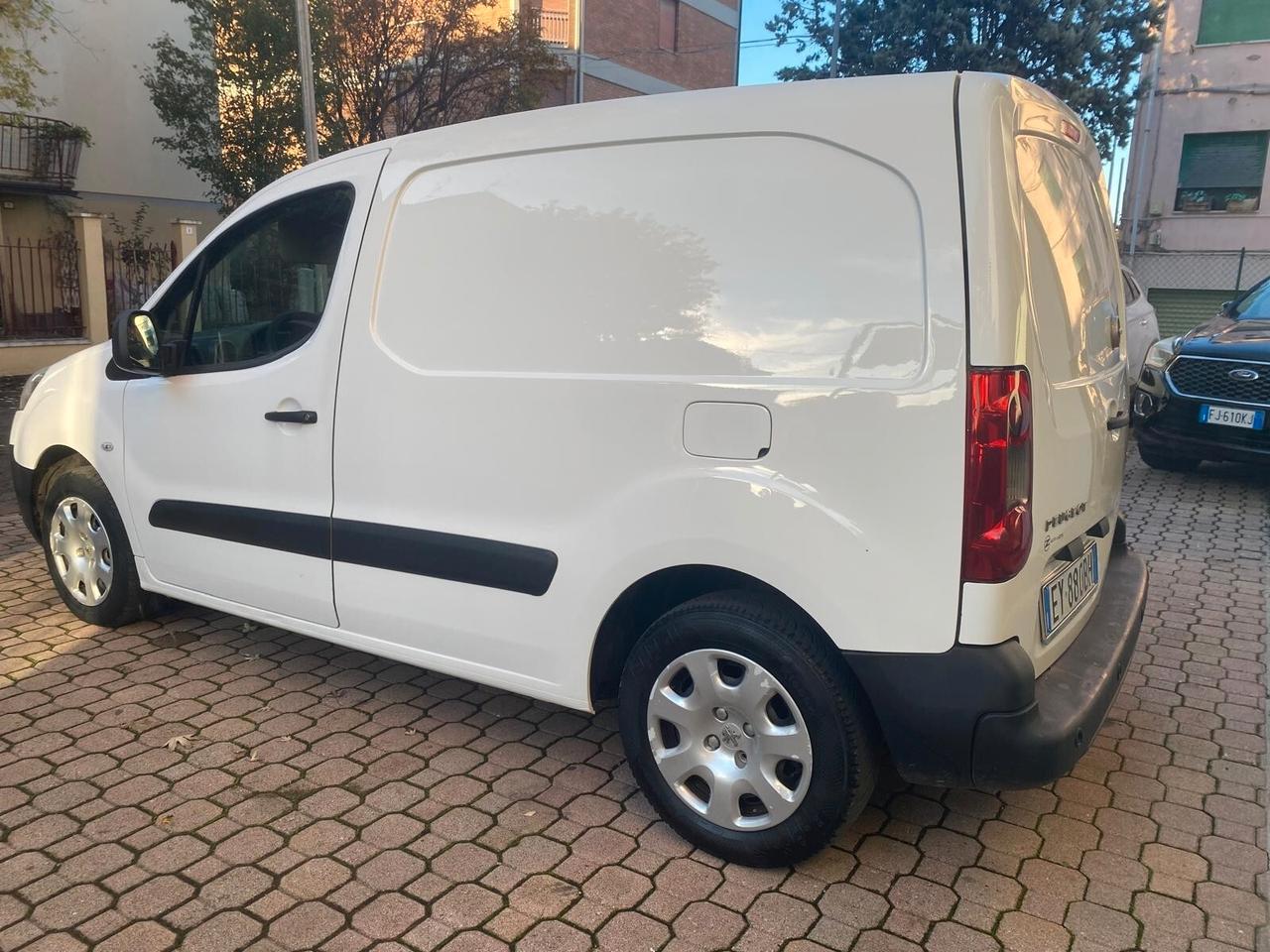 Peugeot Partener 1.5 75Cv 124.000KM AUTOCARRO