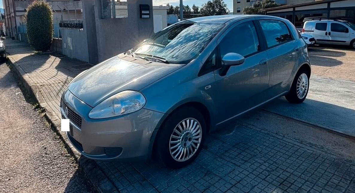 Fiat Punto 1.2 8V 5 porte Street ok neo patentati