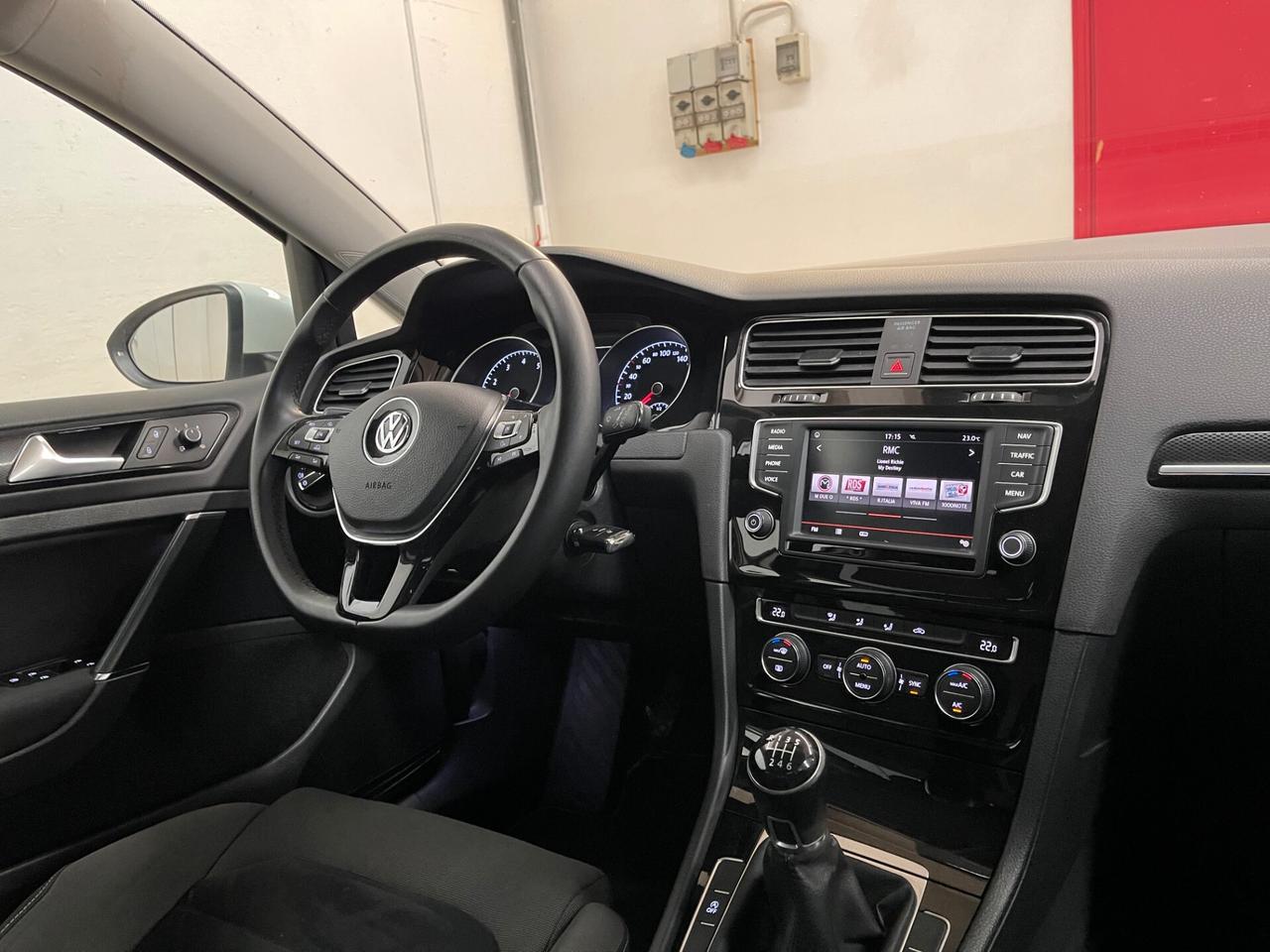 Volkswagen Golf HighLine Business 1.4 TGI Metano 5 porte-Ok Neopatentati-LEGGI SOTTO