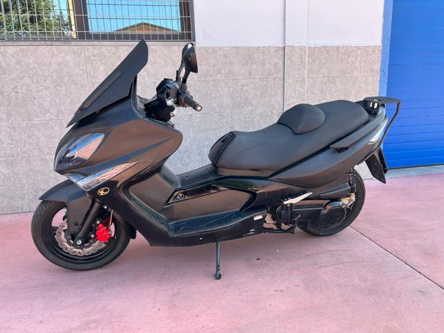 KYMCO X-Town 300i ABS BLACK EDITION