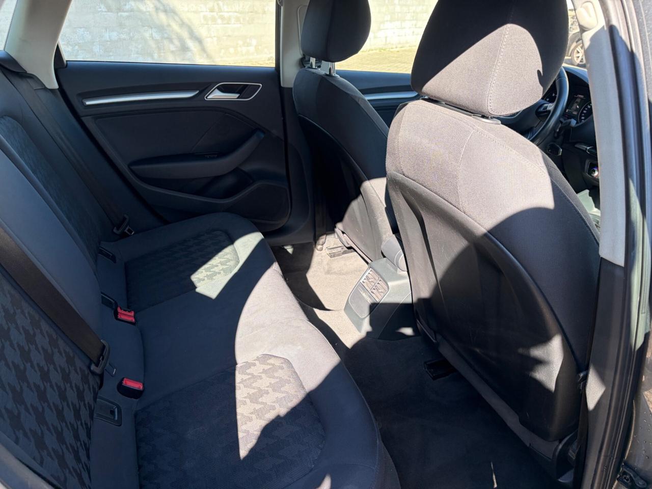 Audi A3 SPB 1.6 TDI Ultra 2015 Full optional