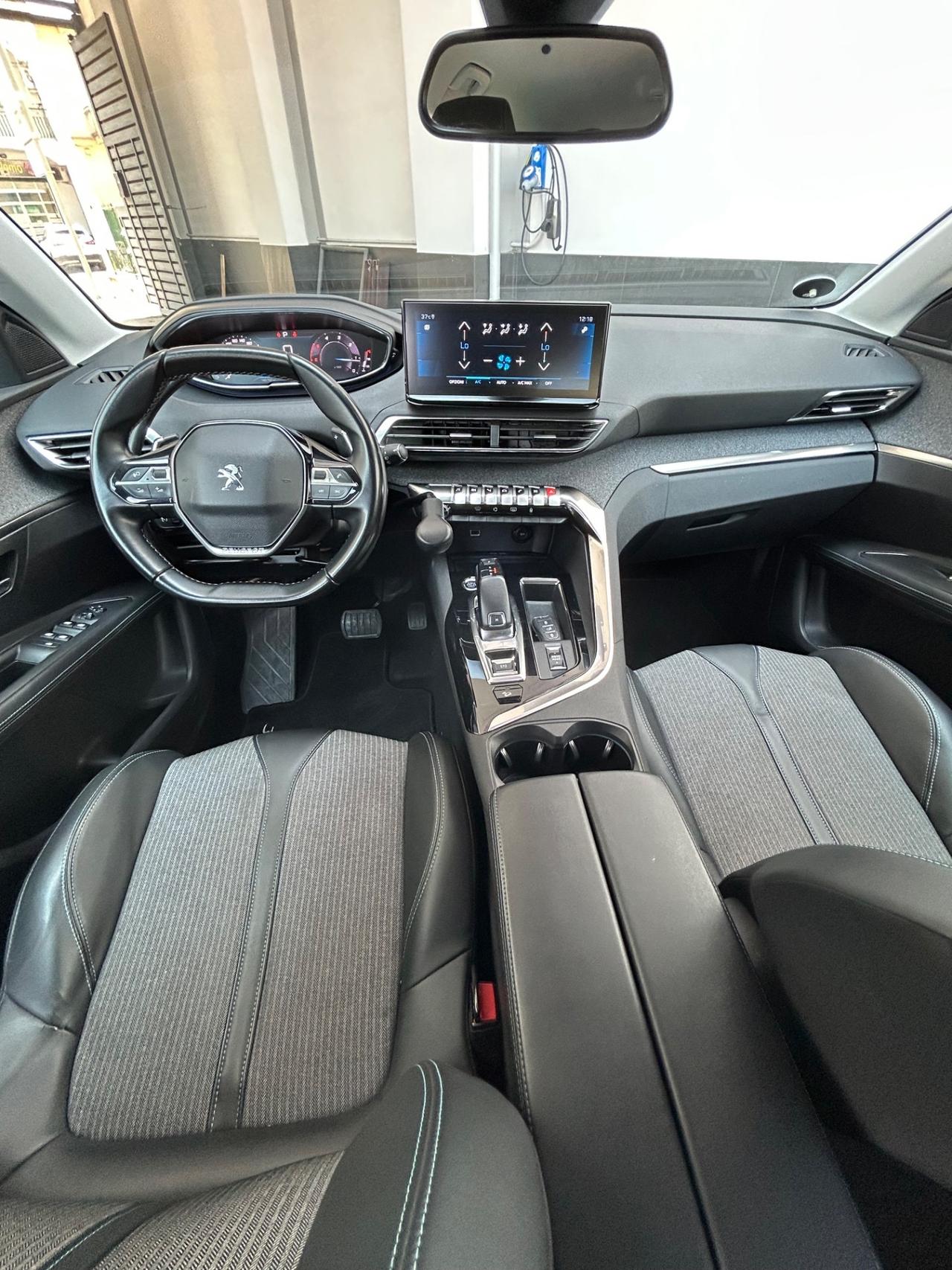 Peugeot 3008 BlueHDi 130 S&S EAT8 Allure