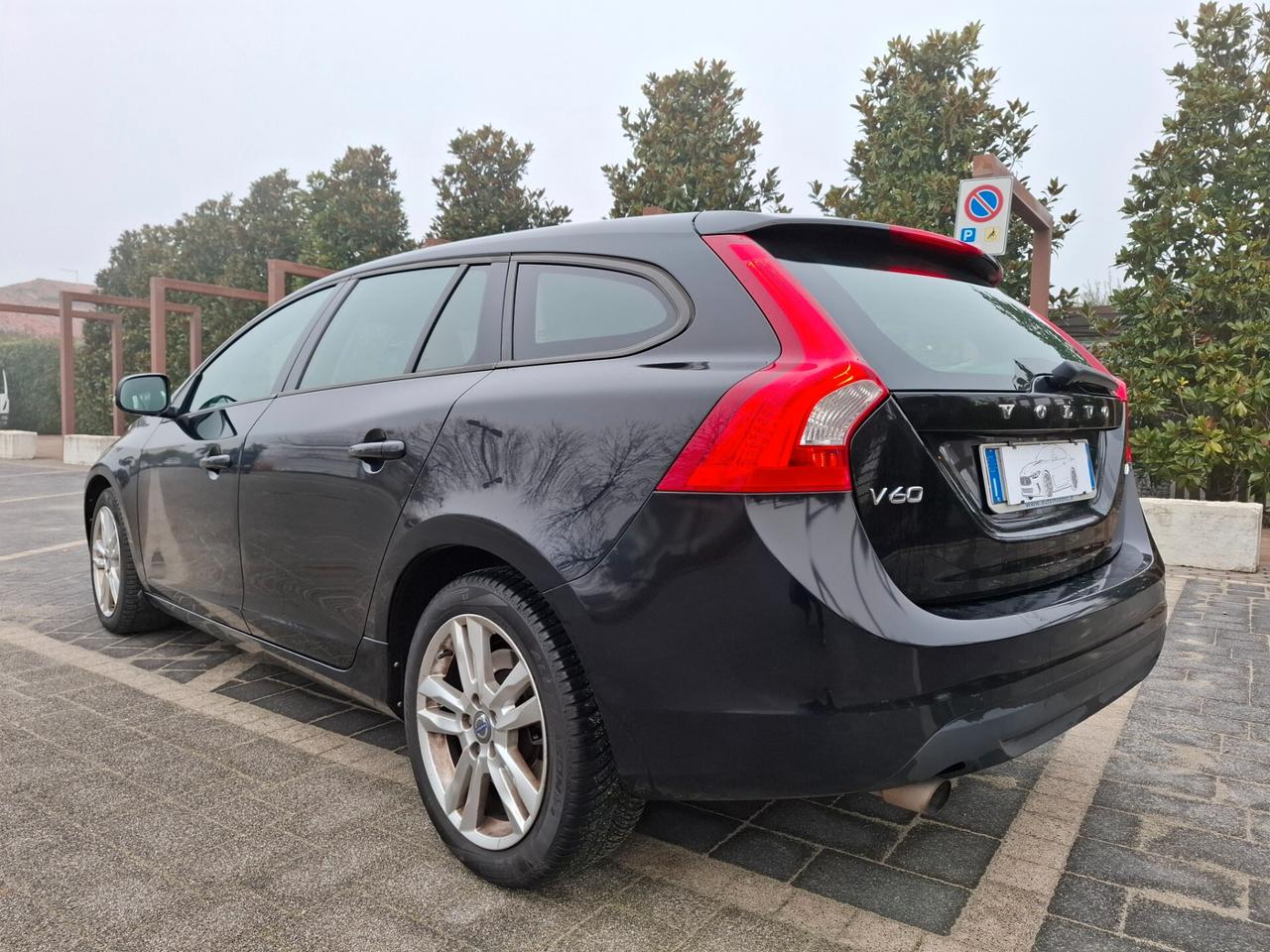 Volvo V60 D2 1.6 D 115cv 6 Marce ok Neopatentati