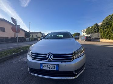 Volkswagen Passat 2.0 TDI DSG Highline BlueM. Tech.