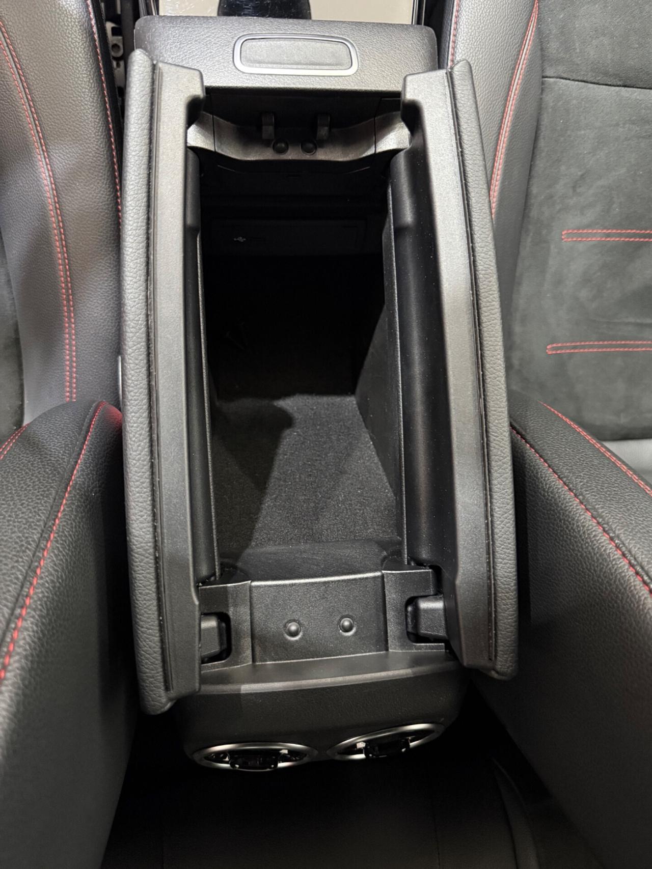MERCEDES-BENZ A 180 D AUTOMATIC PREMIUM IVA ESPOSTA