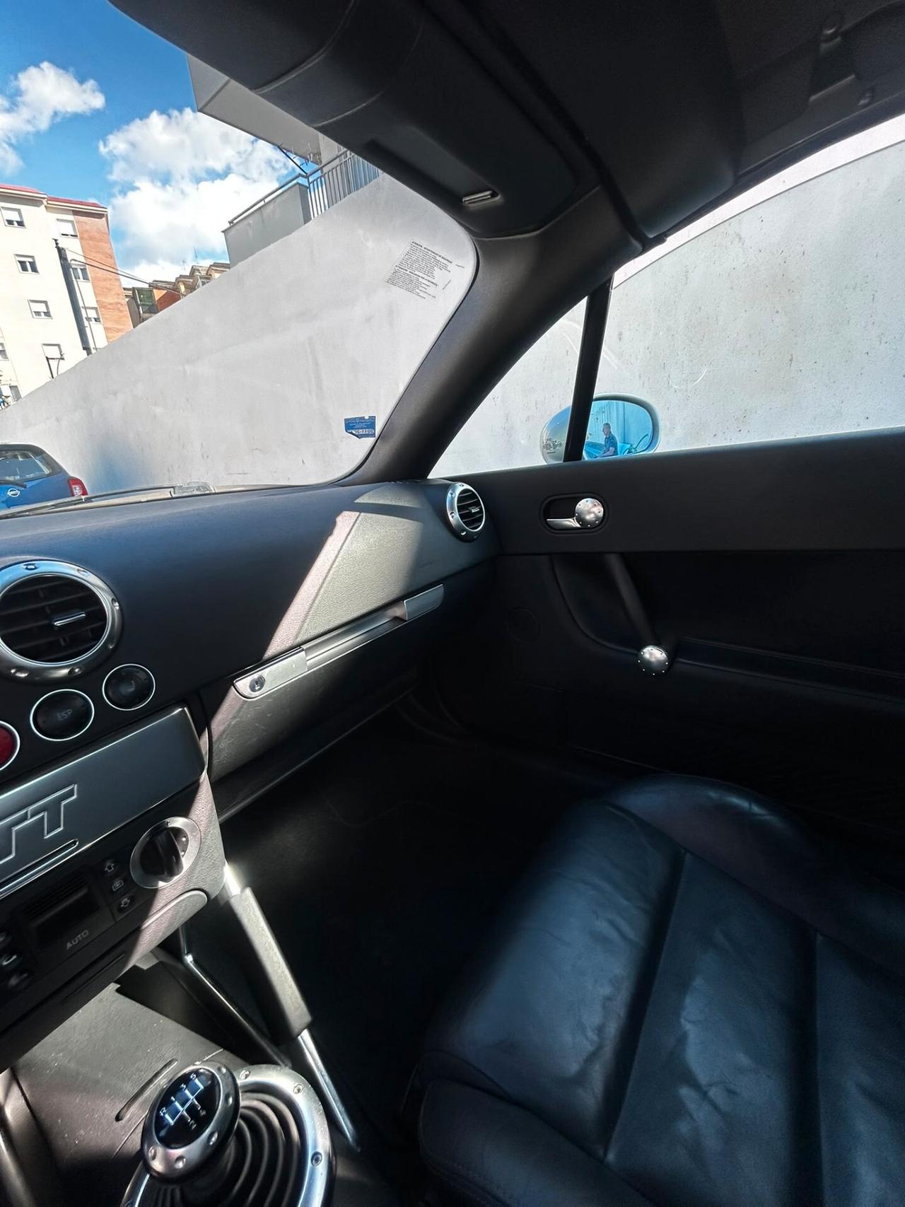 Audi TT Roadster 1.8 T 20V 179 CV cat
