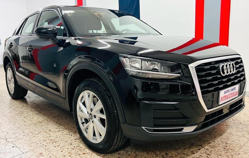 Audi Q2 1.6 TDI S tronic Business 2017
