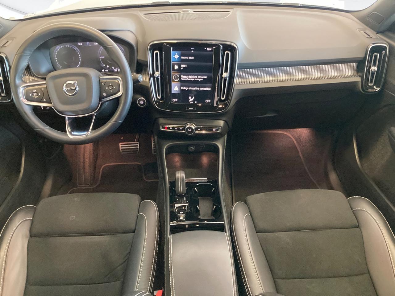 VOLVO XC40 1.5 t5 phev R-design auto