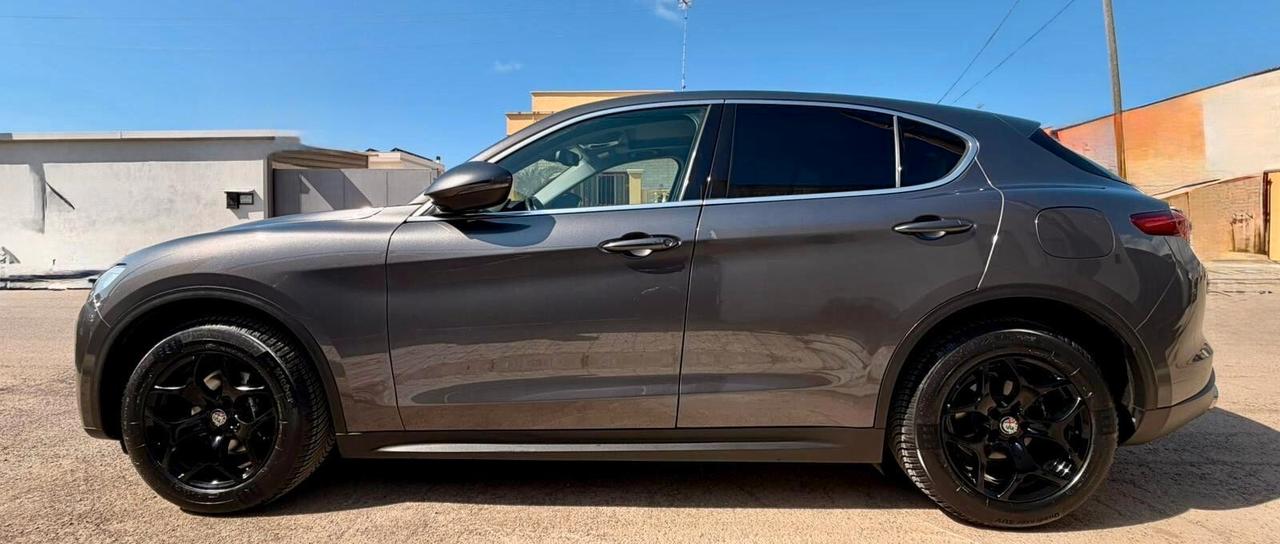 Alfa Romeo Stelvio 2.2 Turbodiesel 210 CV AT8 Q4 B-Tech