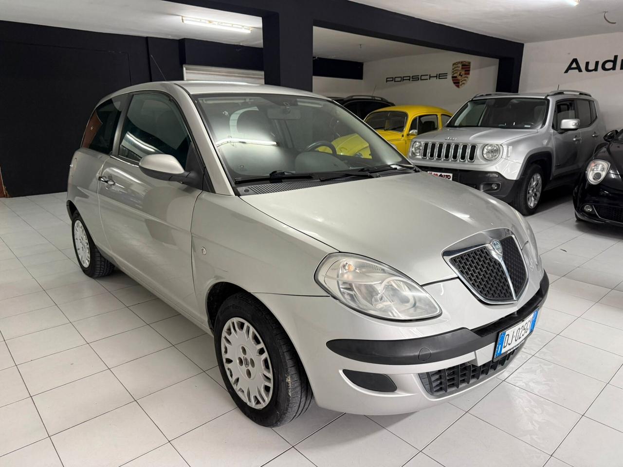 Lancia Ypsilon 1.2 Argento