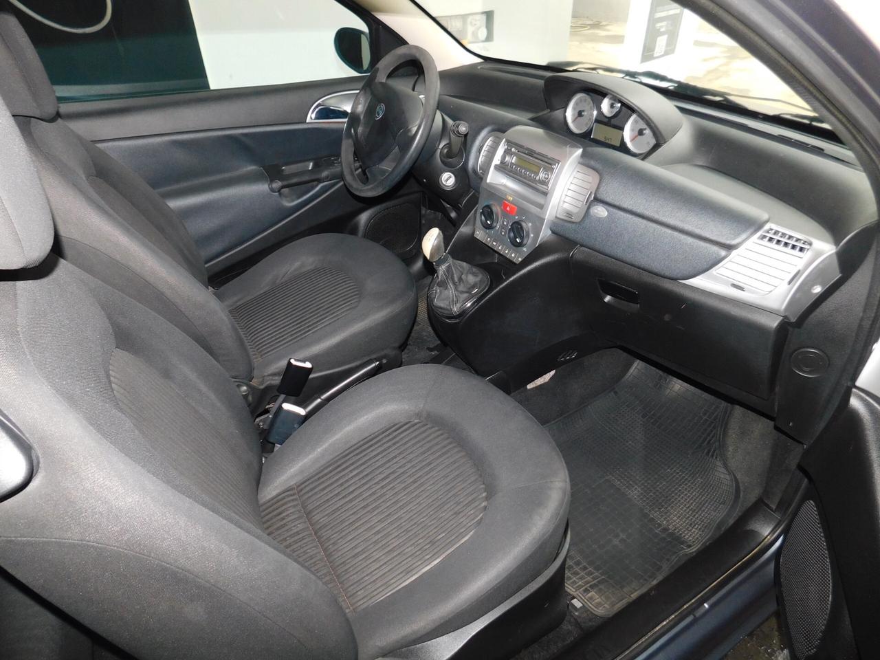 Lancia Ypsilon 1.2 Argento