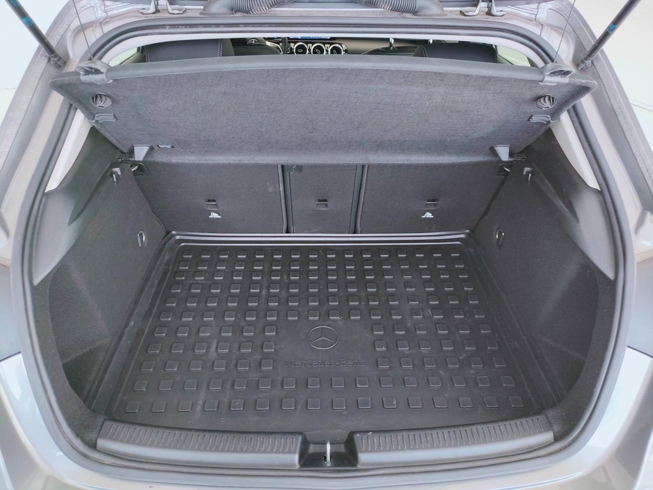 Mercedes-Benz Classe A - W177 2023 - A 180 d Progressive Advanced auto