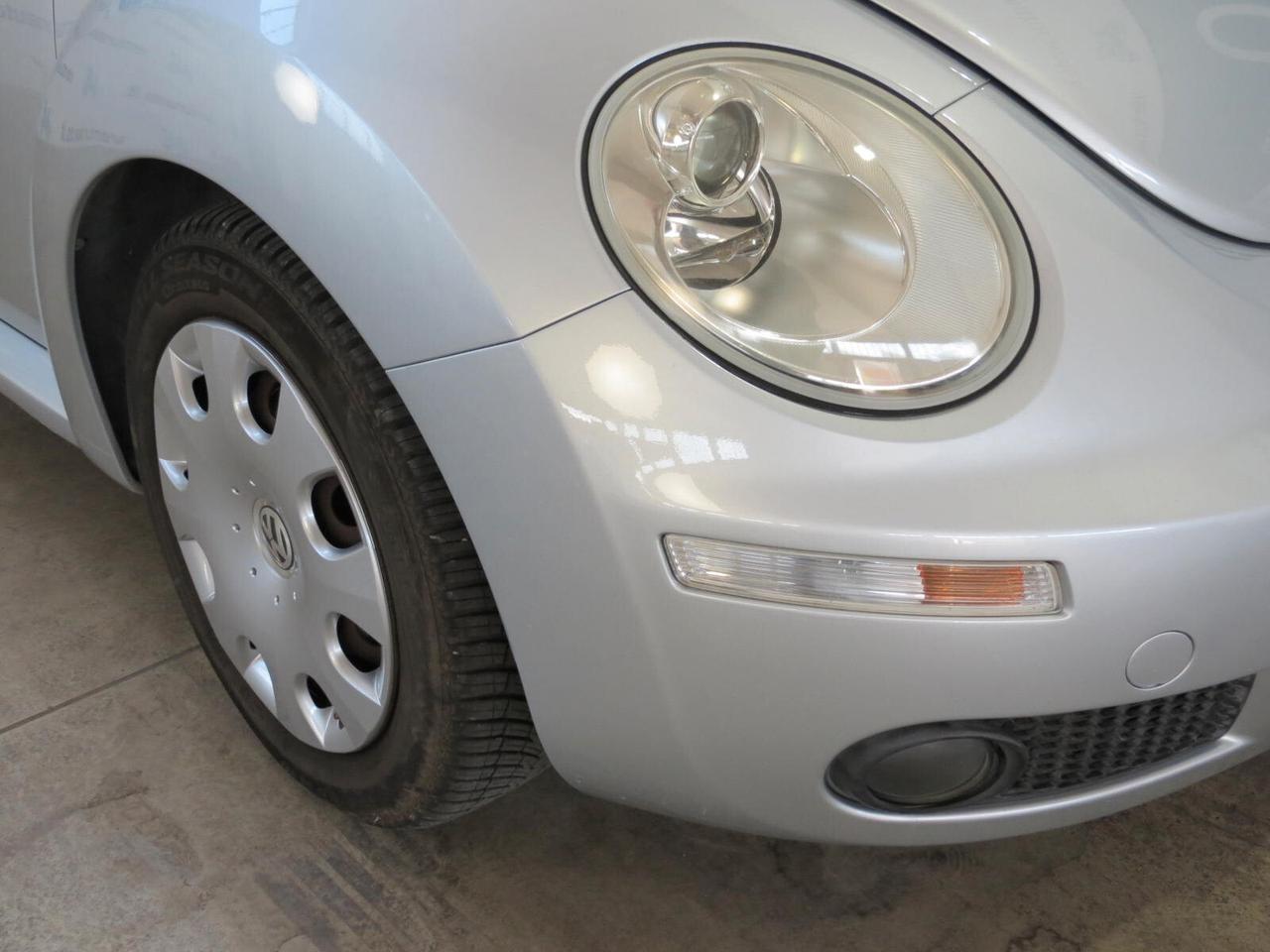 Volkswagen New Beetle 1.6 102 CV
