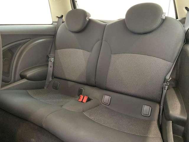 MINI One 1.6 16V One (72kW)