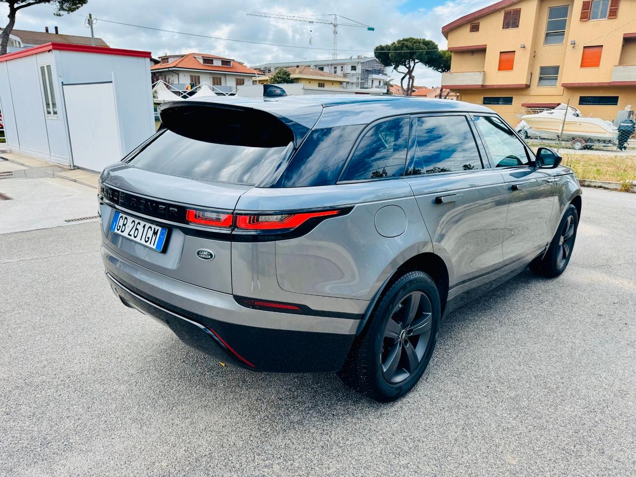Land Rover Range Rover Velar 2.0D 180 CV CarPlay - APPROVED