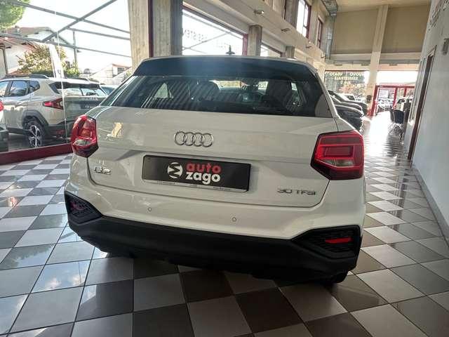 Audi Q2 30 TFSI Business Advanced
