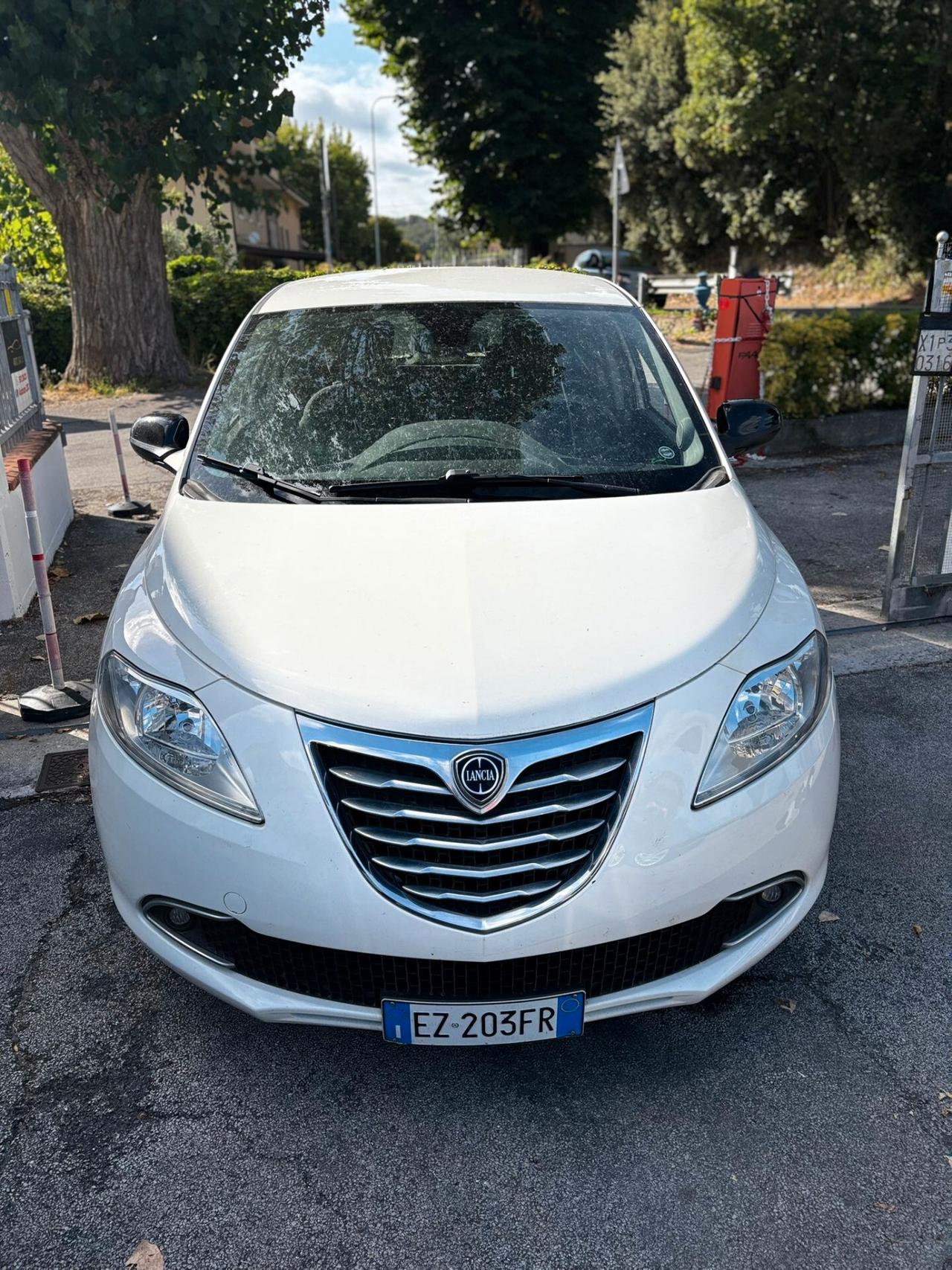 Lancia Ypsilon 1.2 69 CV 5 porte Gold
